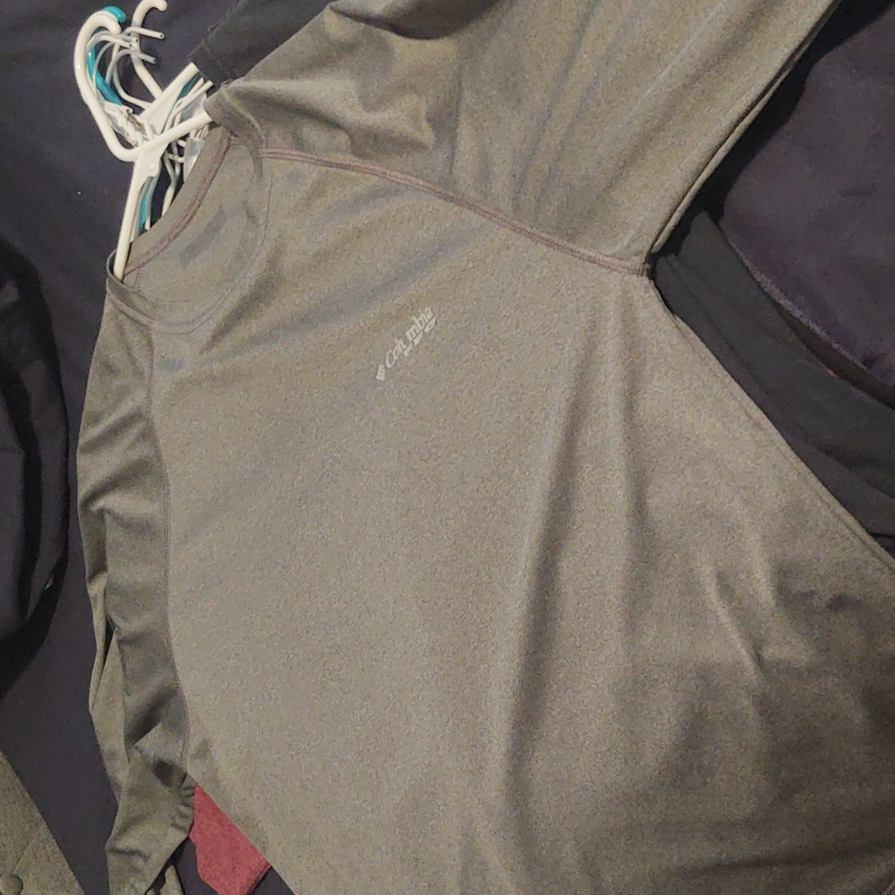 Columbia, Medium, Grey